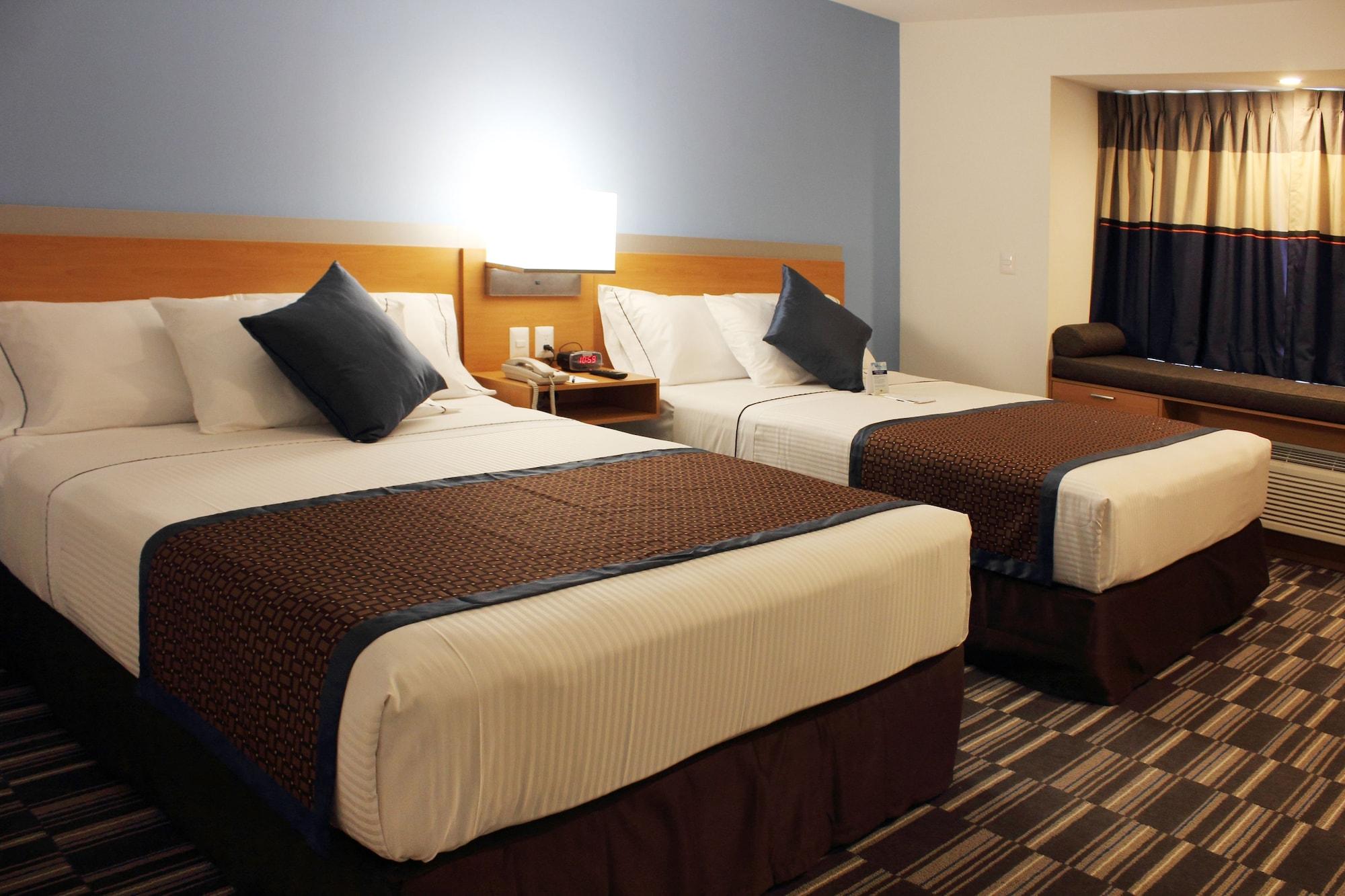 Microtel Inn & Suites By Wyndham Culiacán Extérieur photo