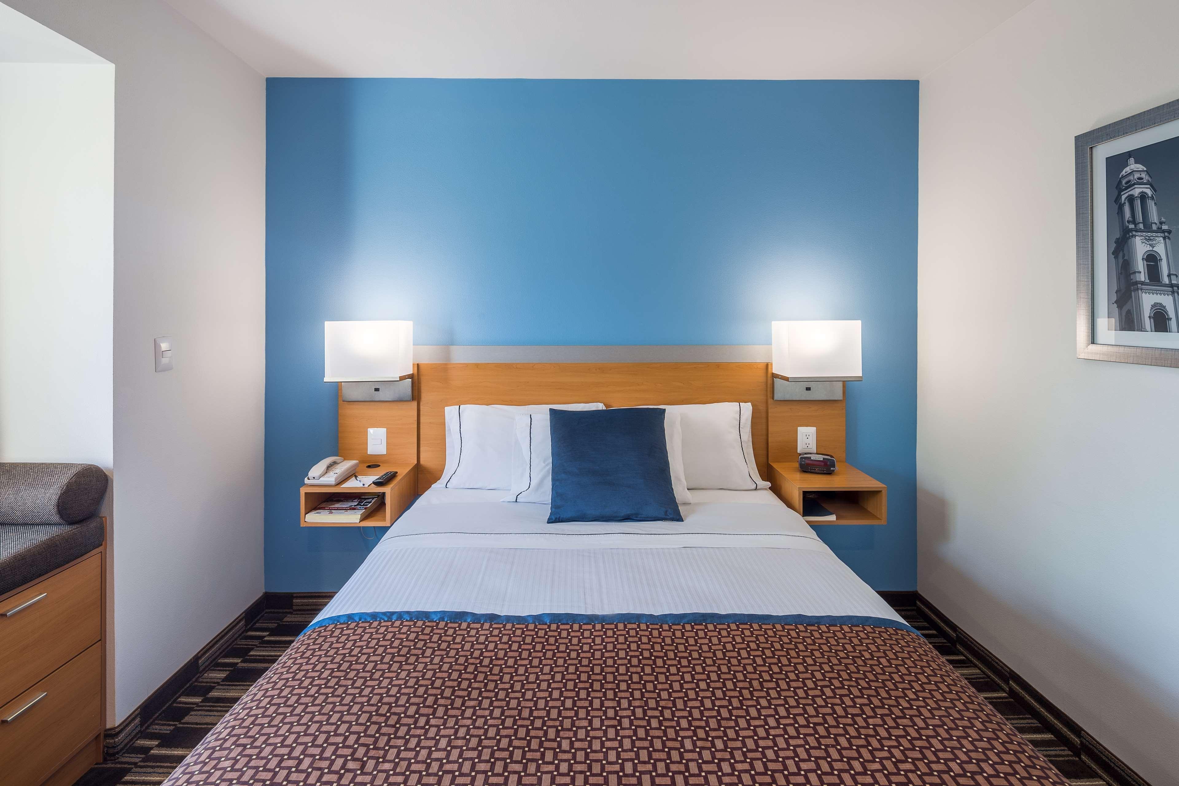Microtel Inn & Suites By Wyndham Culiacán Extérieur photo