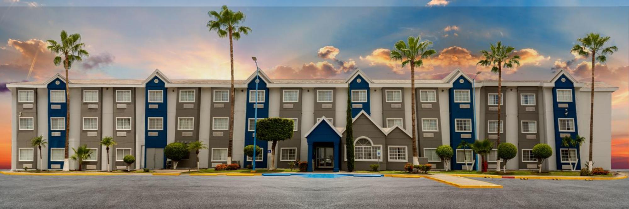 Microtel Inn & Suites By Wyndham Culiacán Extérieur photo