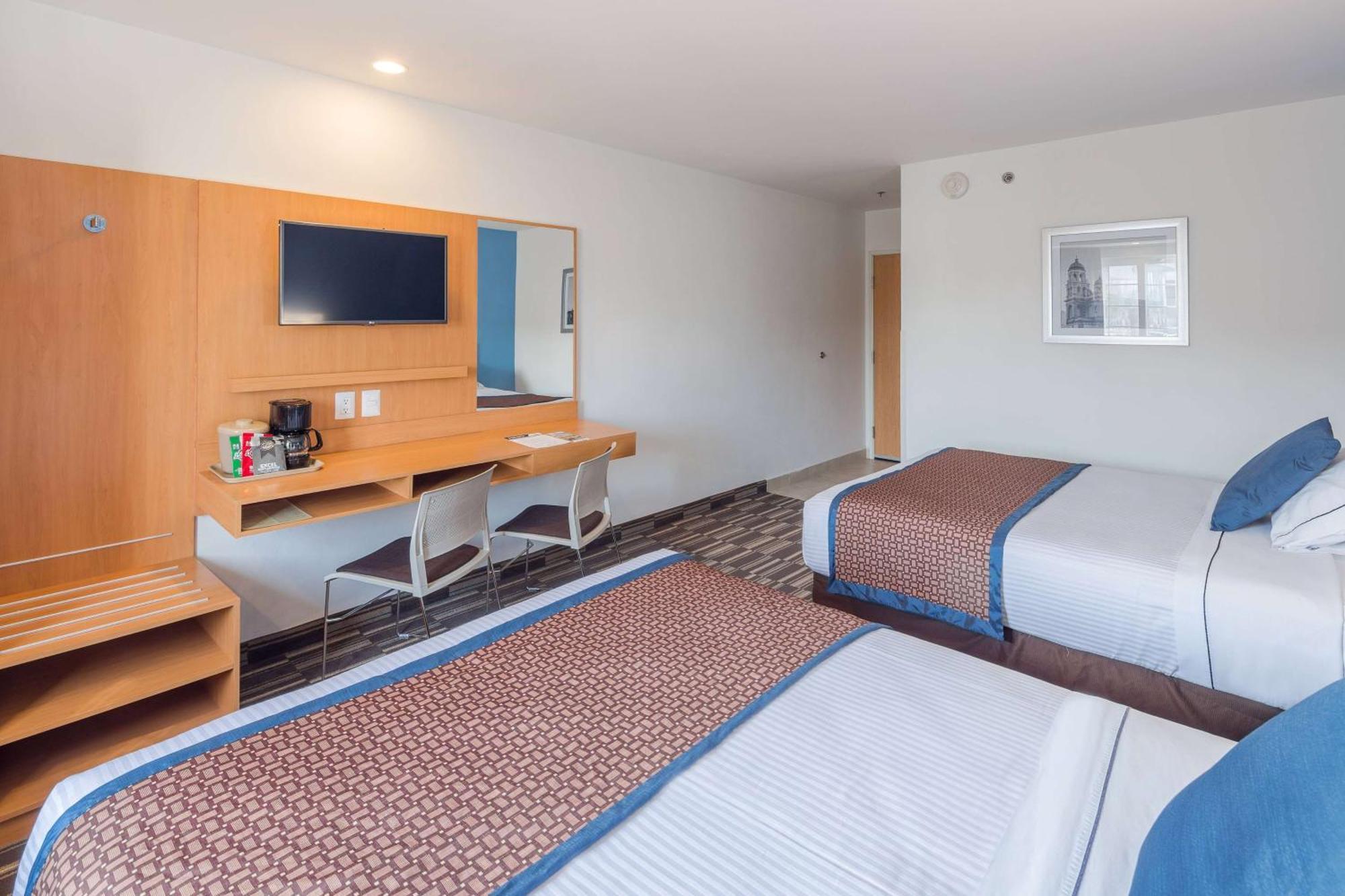 Microtel Inn & Suites By Wyndham Culiacán Extérieur photo