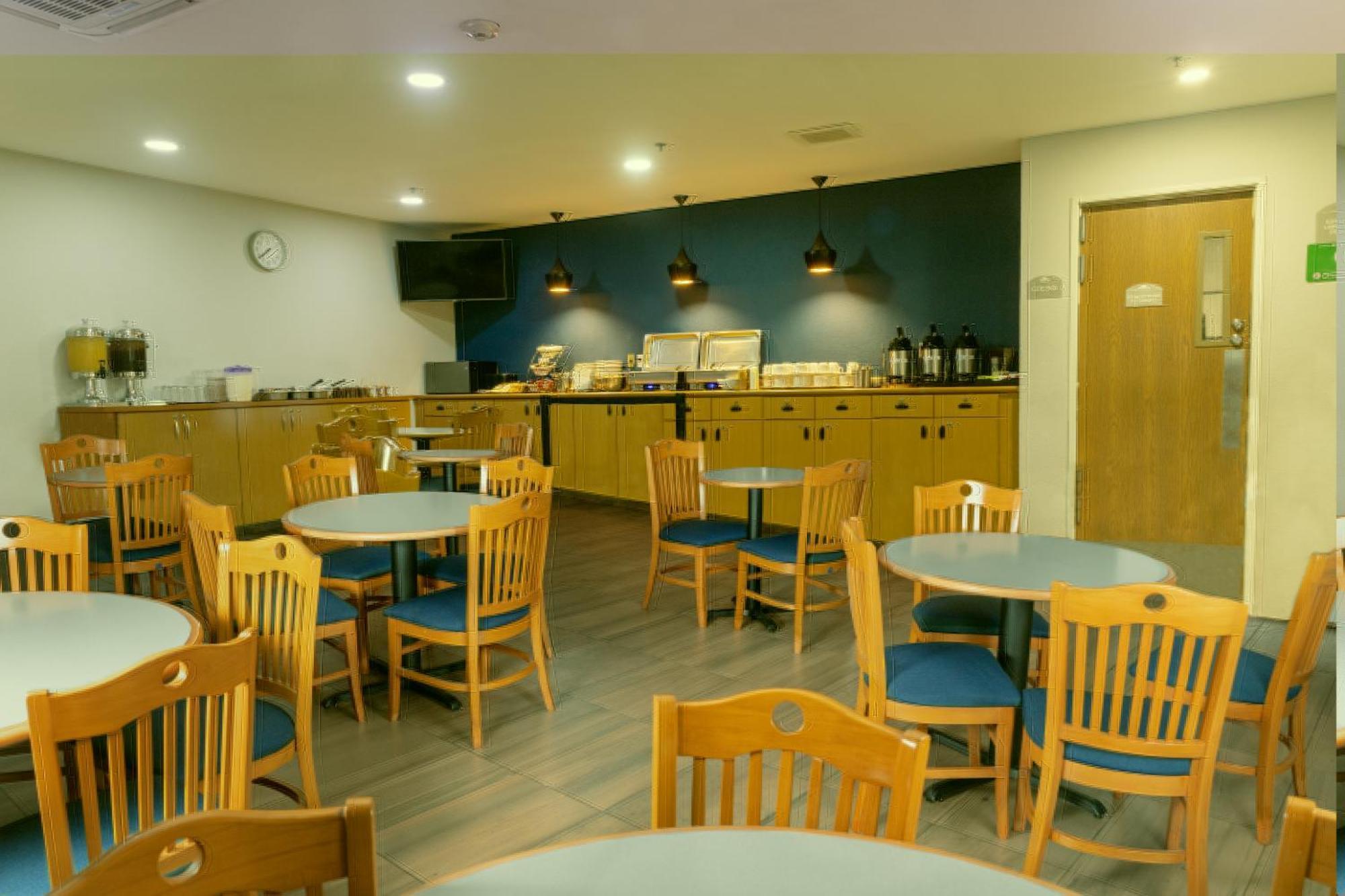 Microtel Inn & Suites By Wyndham Culiacán Extérieur photo